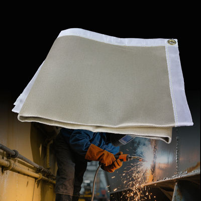 550°C Heat Resistant Acrylic Coated Fiberglass Welding Blanket Fire Blanket in Customizable Sizes