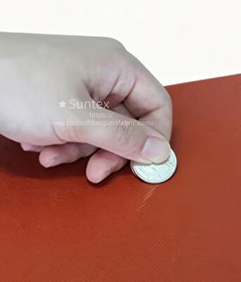 Tissu en fibre de verre recouvert de caoutchouc de silicone à double face - résistant au feu et 850 g/m2 Tissu en fibre de verre à haute teneur en silice